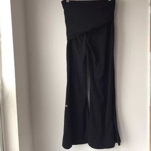 Lululemon wide black leggings size 4